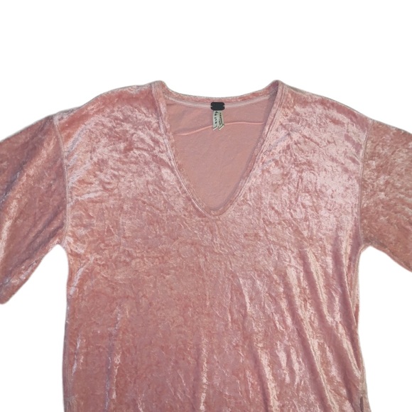 Free People Crushed Velvet Luxe Hi-Lo Tee In Pink - Picture 6 of 8